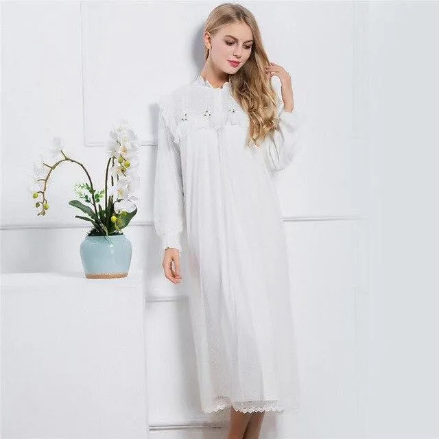 2019 White Sleep Lounge Women Sleepwear Indoor Clothing Long Nightgowns Sexy Lace Home Dress Vintage Nightdress With Mesh #L125