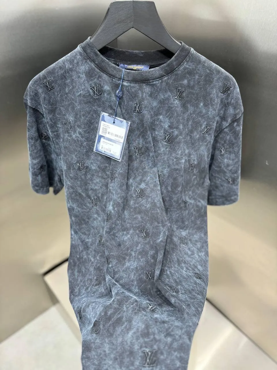 GoatLv® - LuVi T-Shirt 004