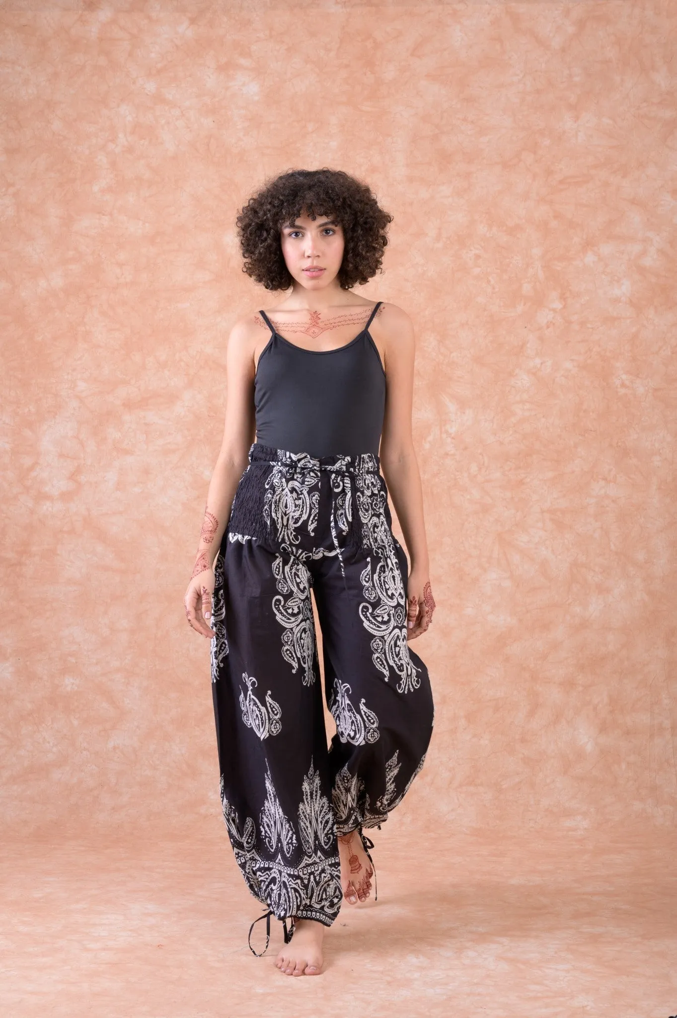Rhea Oreo Pants