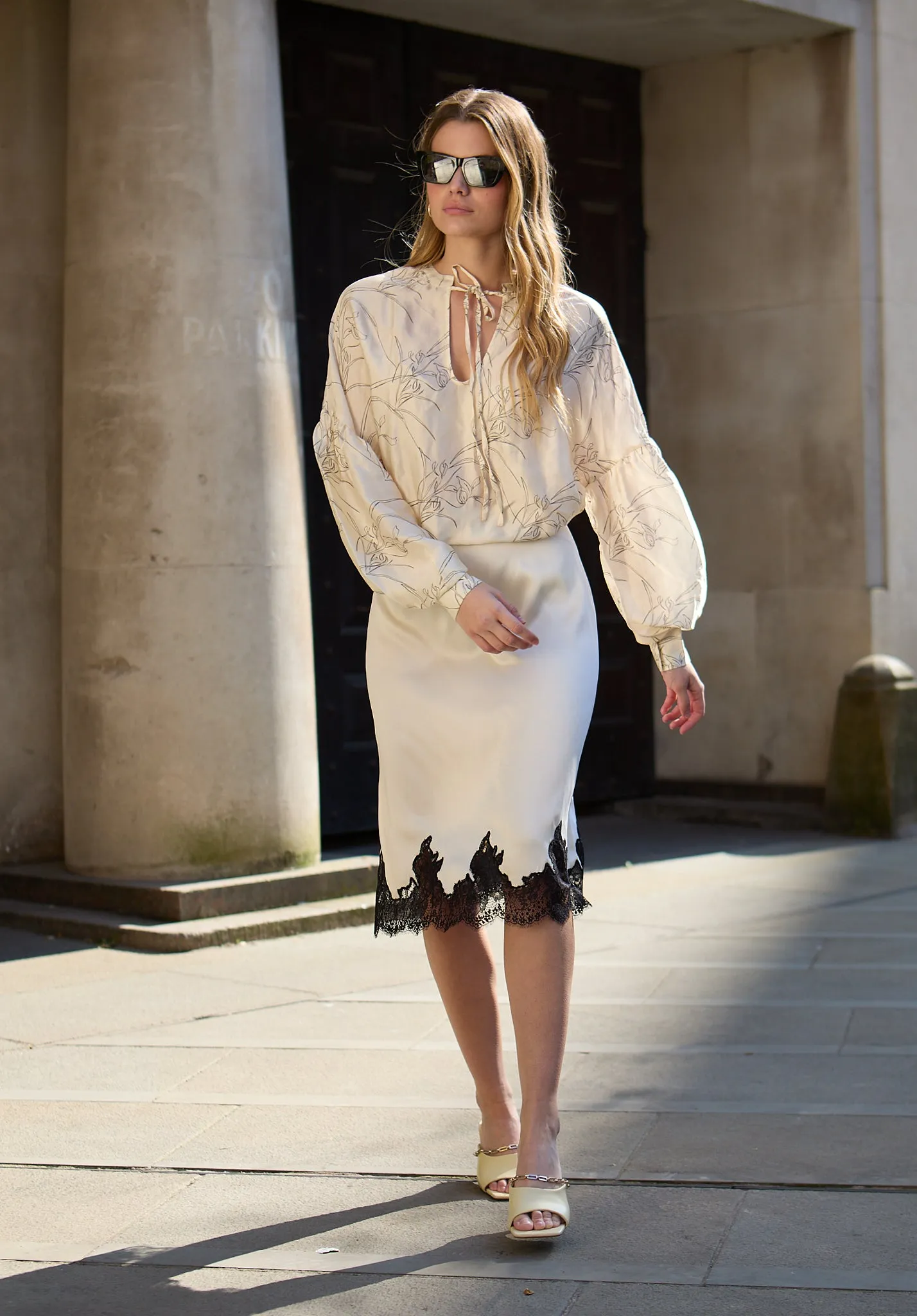 Rosetti Billowy Sleeves Hand Drawn Floral Print Blouse In Cream