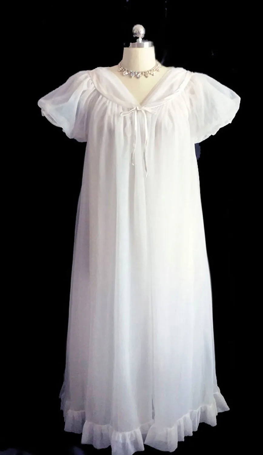 *VINTAGE JENELLE OF CALIFORNIA DOUBLE NYLON PEIGNOIR & NIGHTGOWN SET TRIMMED WITH SATIN IN BRIDAL WHITE